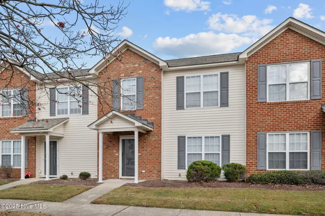 $220,000 | 4105 Dudleys Grant Drive, Unit D, Winterville, NC 28590