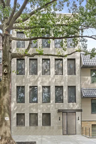 $2,395,000 | 104 Newel Street, Unit 4 | Greenpoint