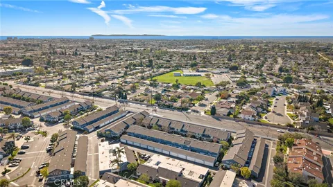 $875,000 | 2404 Niagara Way, Costa Mesa, CA 92626