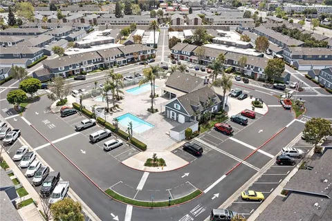 $875,000 | 2404 Niagara Way, Costa Mesa, CA 92626