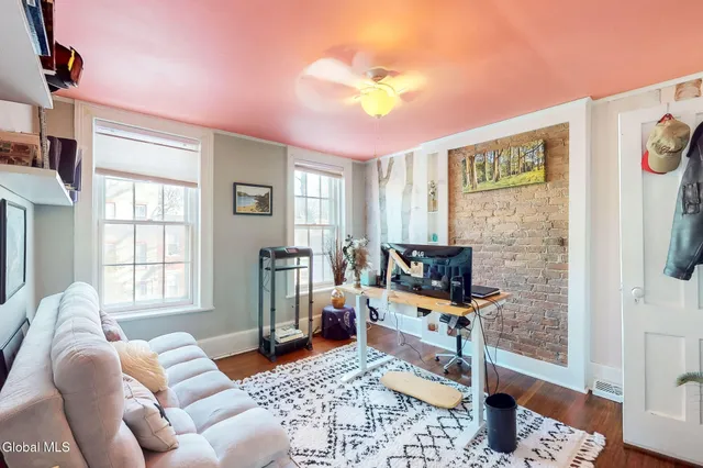 $400,000 | 215 Jay Street, Albany, NY 12210