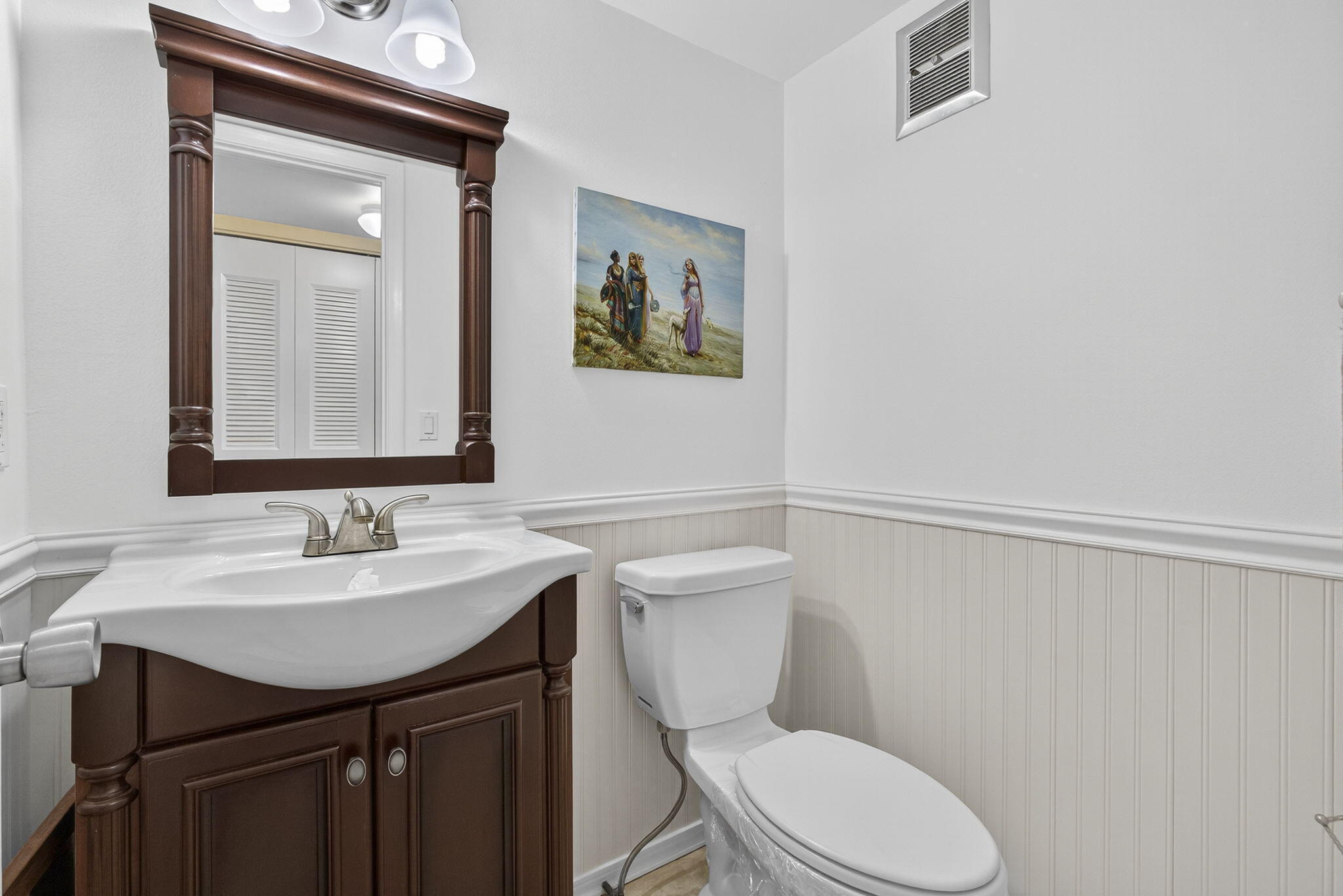 414 Windsor R West Palm Beach, FL 33417 - Photo 7 of 32 guest bath