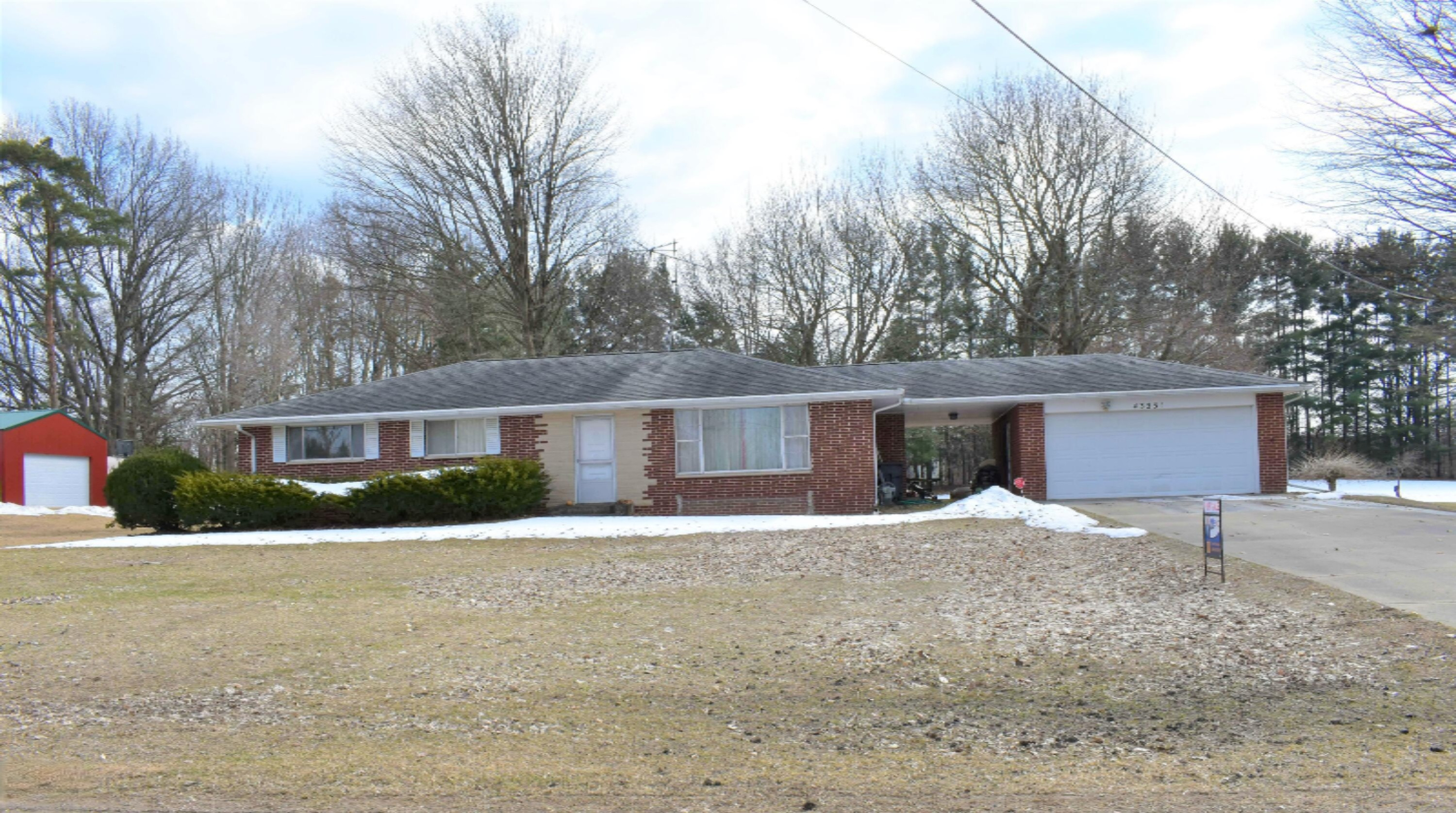 43231 Parkhurst Drive Decatur, MI 49045 - Photo 2 of 55 Front