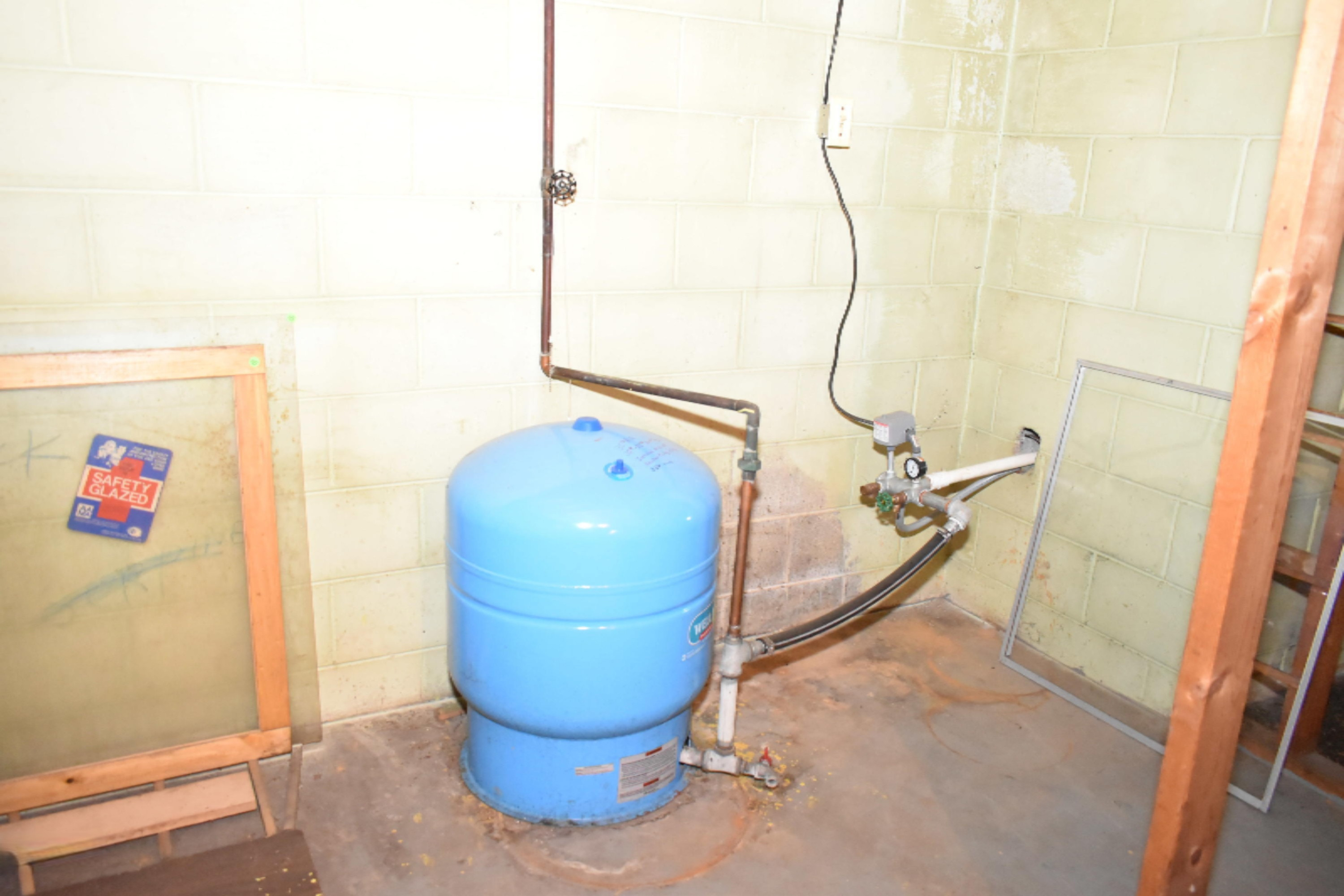 43231 Parkhurst Drive Decatur, MI 49045 - Photo 46 of 55 Well Tank