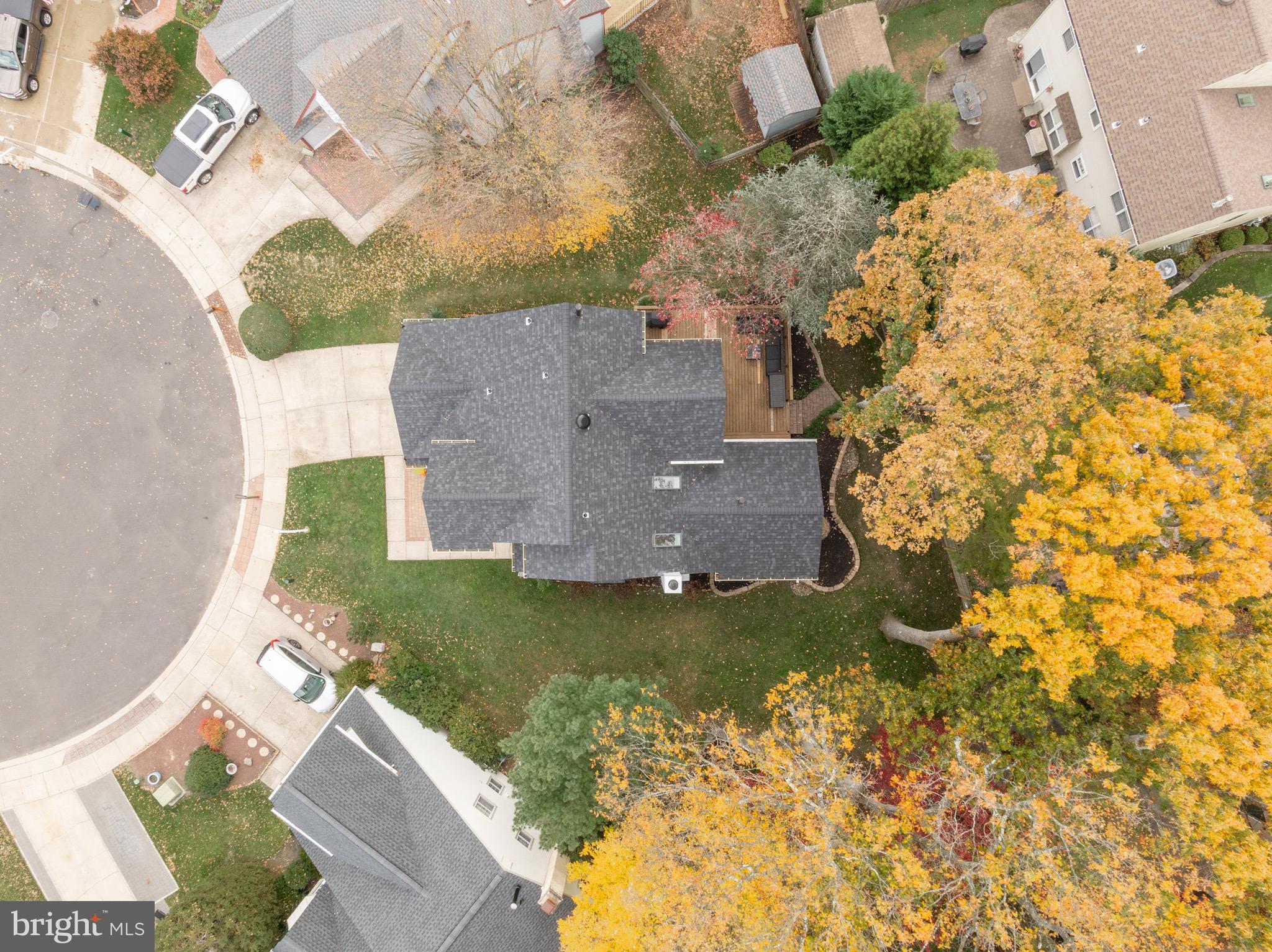 5 Hampton Court Mount Laurel, NJ 08054 - Photo 40 of 46 an aerial view of a house with a yard