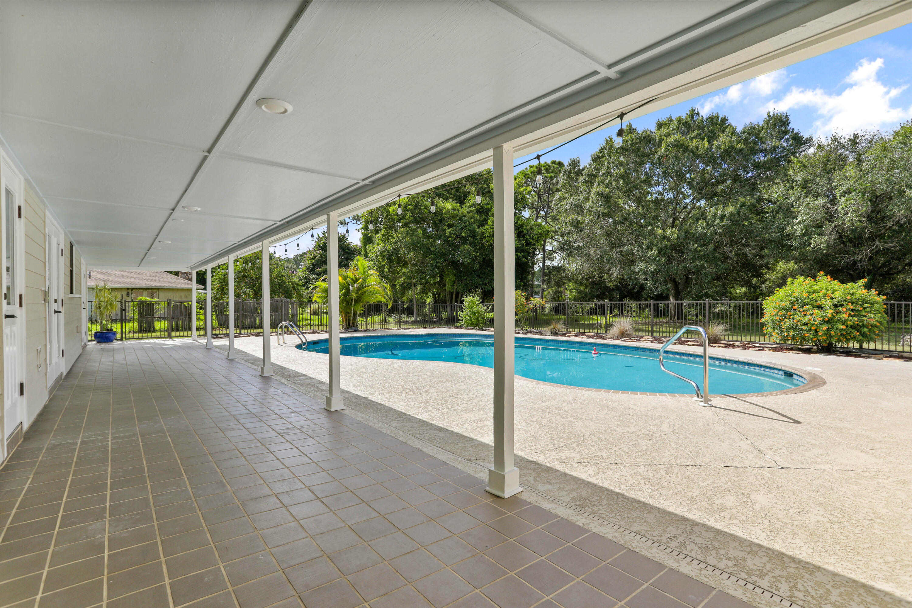 8791 Hidden Pines Road Fort Pierce, FL 34945 - Photo 23 of 55 87914159