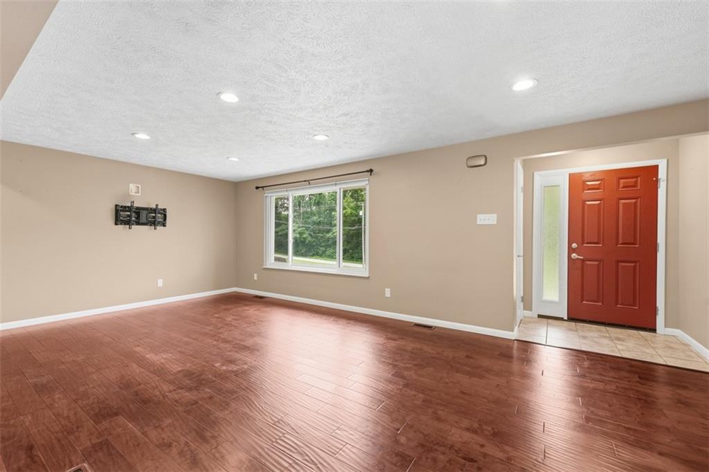 1131 Old Rte 31 Mount Pleasant, PA 15666 - Photo 9 of 45