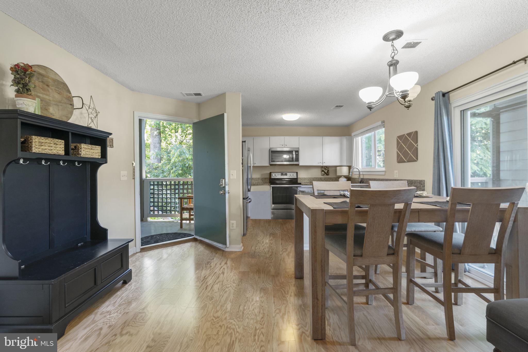 11701 Summerchase Circle, Unit D Reston, VA 20194 - Photo 5 of 19