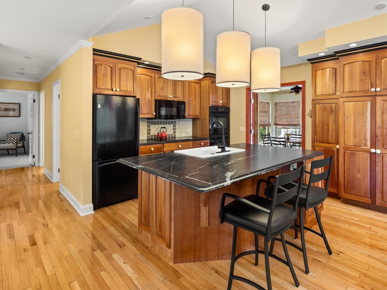 63 Robin Road Colchester, VT 05446 - Photo 11 of 55