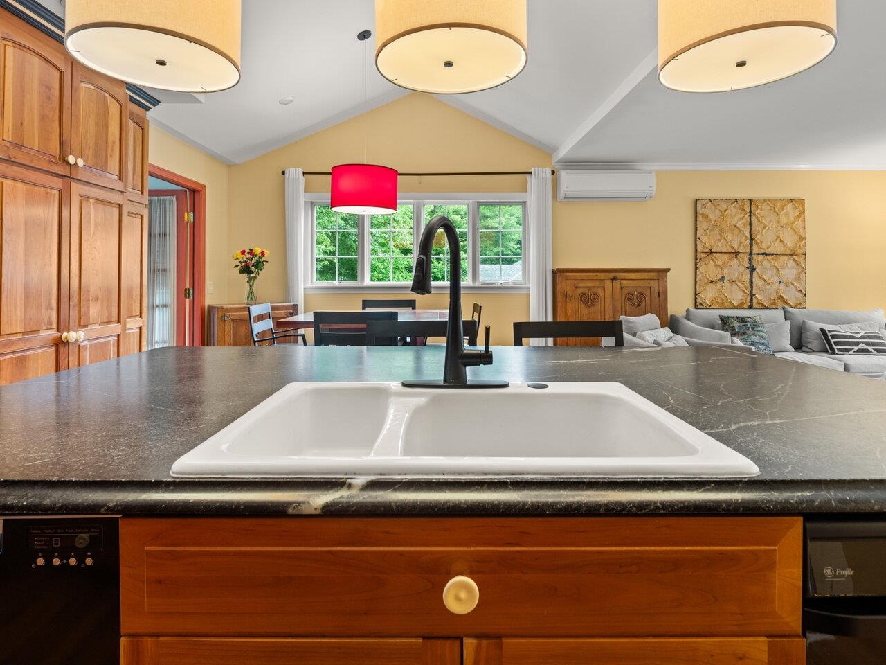 63 Robin Road Colchester, VT 05446 - Photo 16 of 55