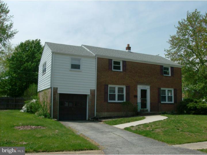 132 Devonshire Road Wilmington, DE 19803 - Photo 3 of 13 Gallery Image 3