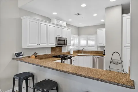 $1,259,000 | 234 South Guadalupe Avenue, Redondo Beach, CA 90277