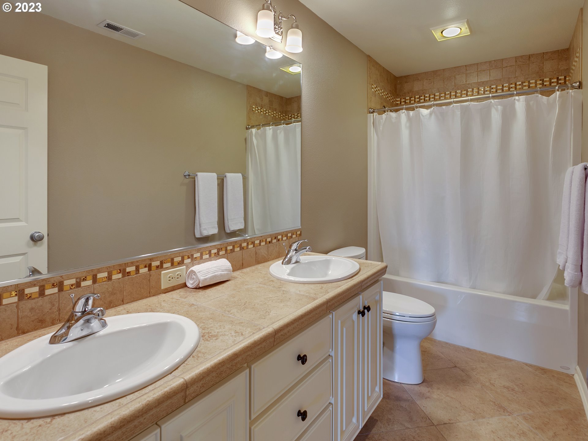 23427 Southwest Richen Park Terrace Sherwood, OR 97140 - Photo 33 of 48 Gallery Image 33