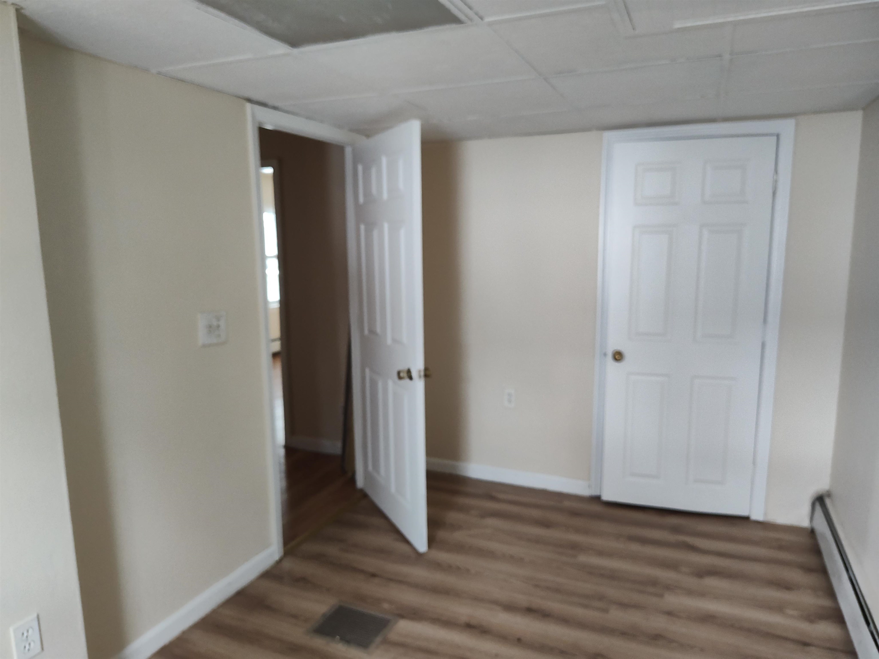 426 Manchester Street Manchester, NH 03103 - Photo 10 of 14