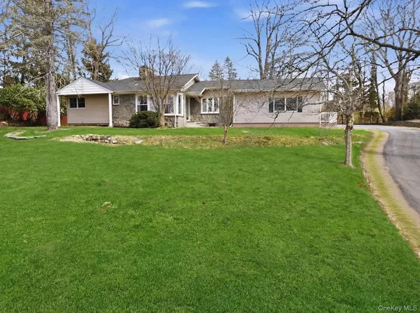 $849,000 | 11 Levon Lane, Miller Place, NY 11764