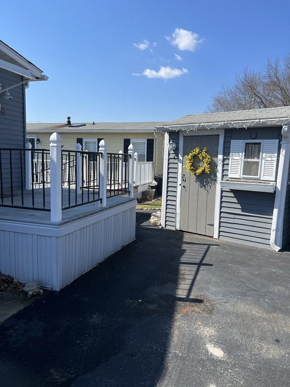 42 Castle Road, Unit 199 Attleboro, MA 02703 - Photo 3 of 19 Gallery Image 3