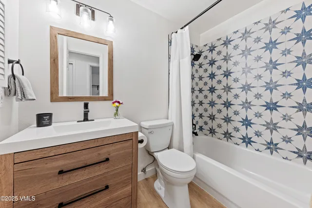 $625,000 | 2448 Garmisch Drive, Unit 7, Vail, CO 81657