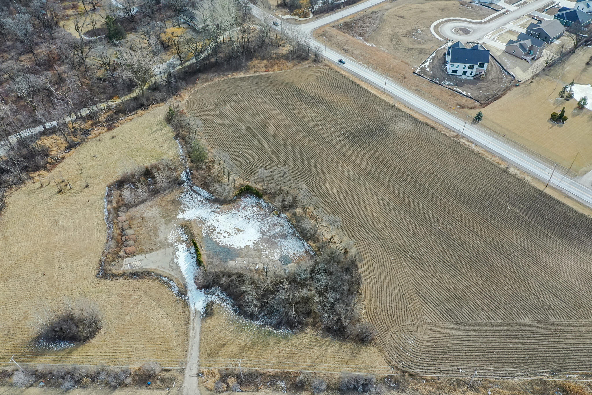 11223 West Loomis Road Franklin, WI 53132 - Photo 6 of 9 Prime Location