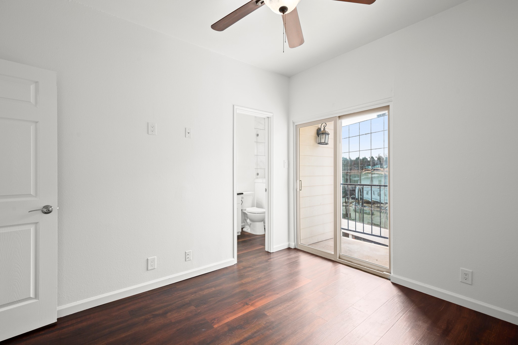 2414 Longview Street, Unit 307 Austin, TX 78705 - Photo 14 of 21