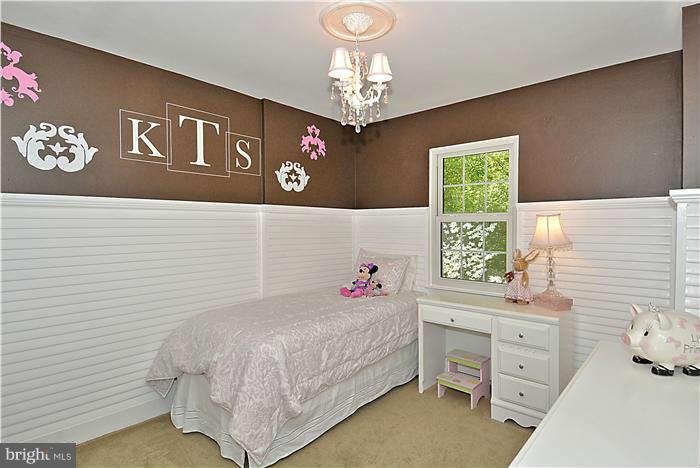 11720 Dry River Court Reston, VA 20191 - Photo 13 of 30 Interior Decorator Touches w/ Custom Closet Finish