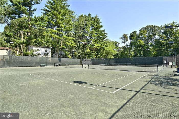 11720 Dry River Court Reston, VA 20191 - Photo 25 of 30 Glade Tennis Courts!