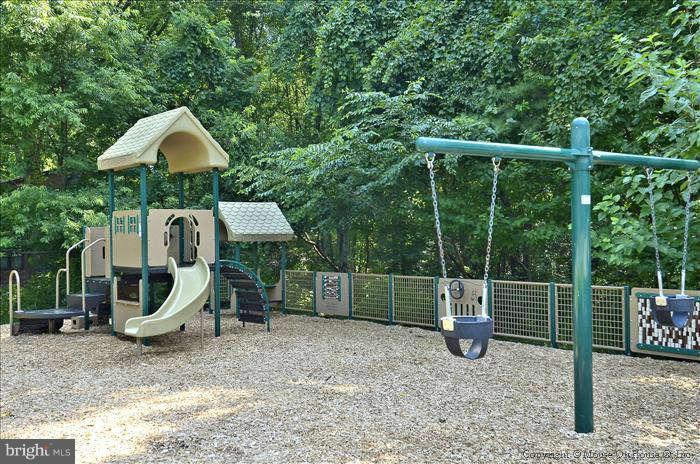 11720 Dry River Court Reston, VA 20191 - Photo 26 of 30 Glade Playground!