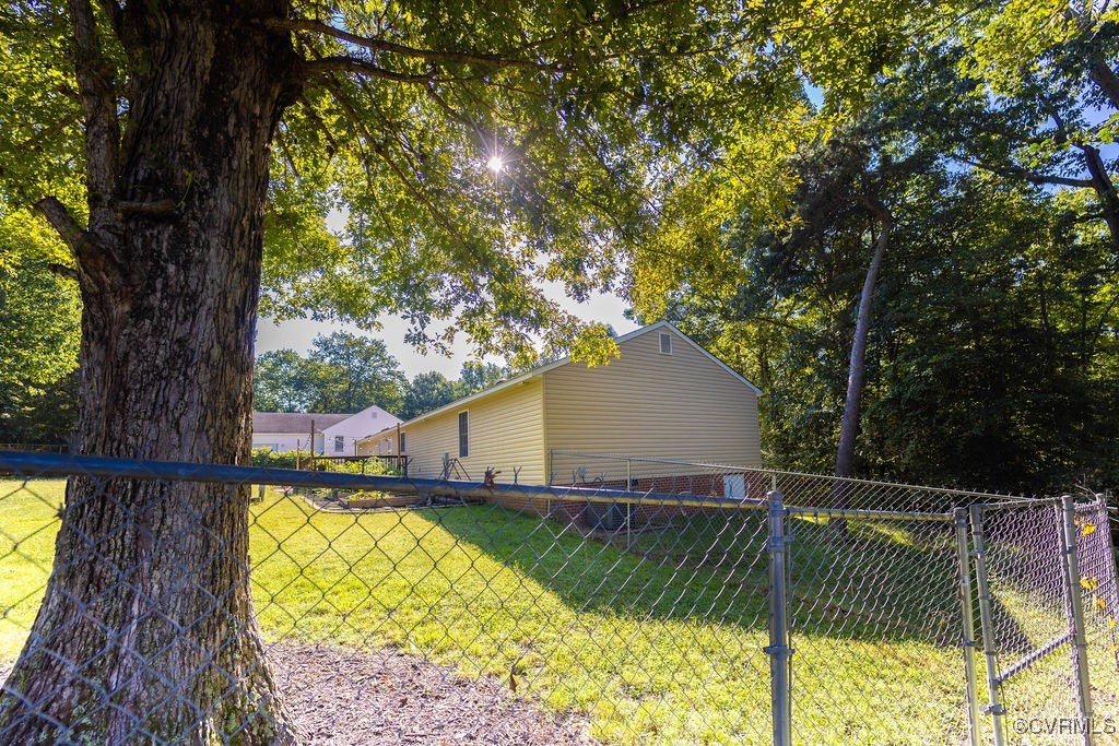 2608 Irwin Road Prince George, VA 23875 - Photo 4 of 43 Gallery Image 4