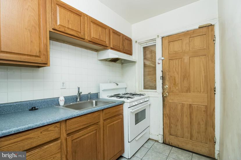 1623 Ridge Place Southeast Washington, DC 20020 - Photo 10 of 26 Interior (General)