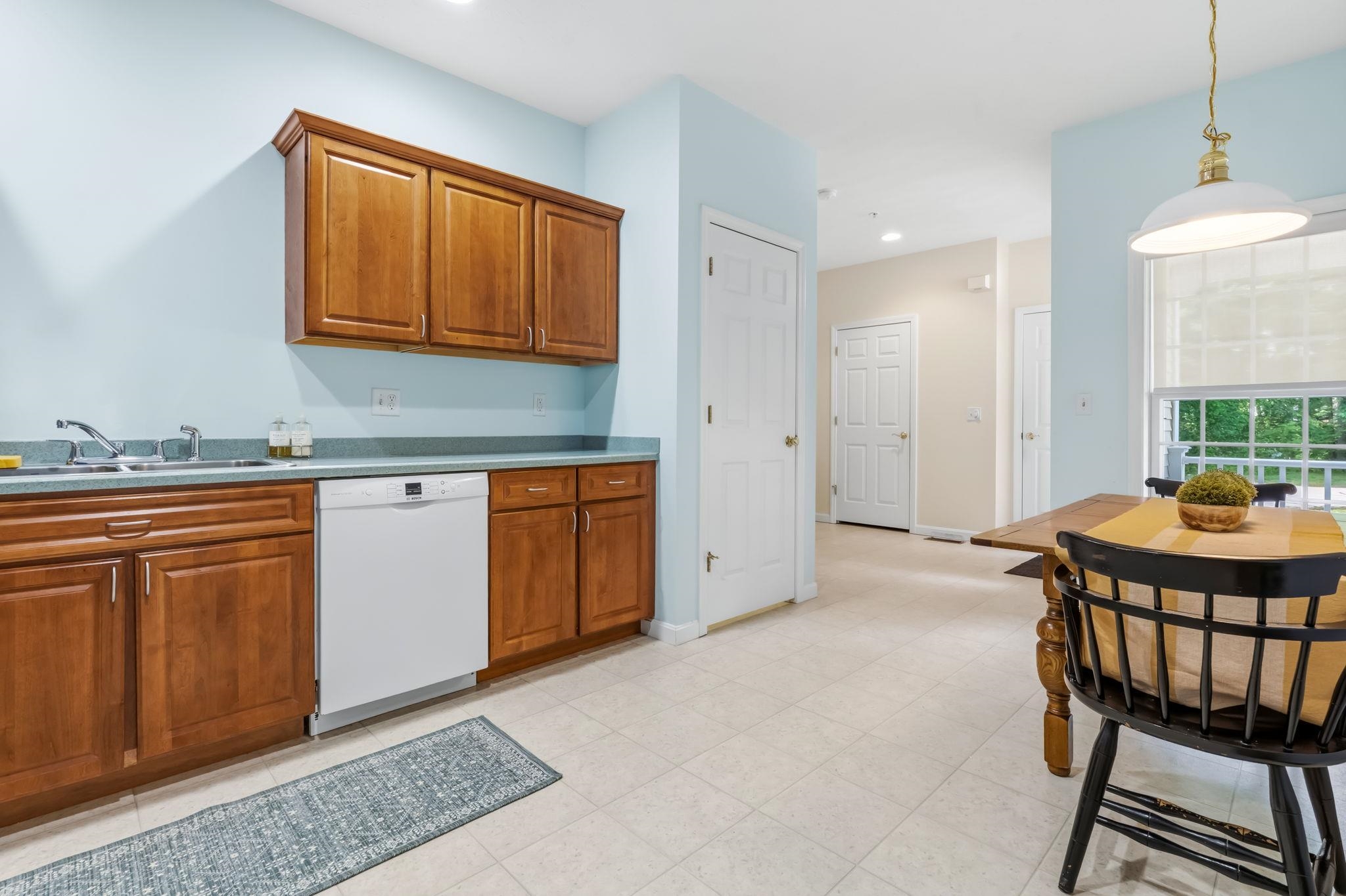 34 Mammoth Road, Unit 25 Hooksett, NH 03106 - Photo 17 of 55