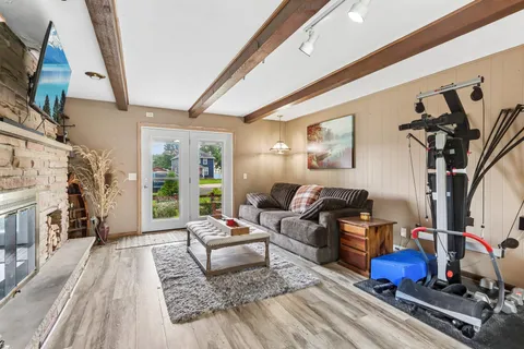 $389,999 | 2400 West Avalon Road, Janesville, WI 53546