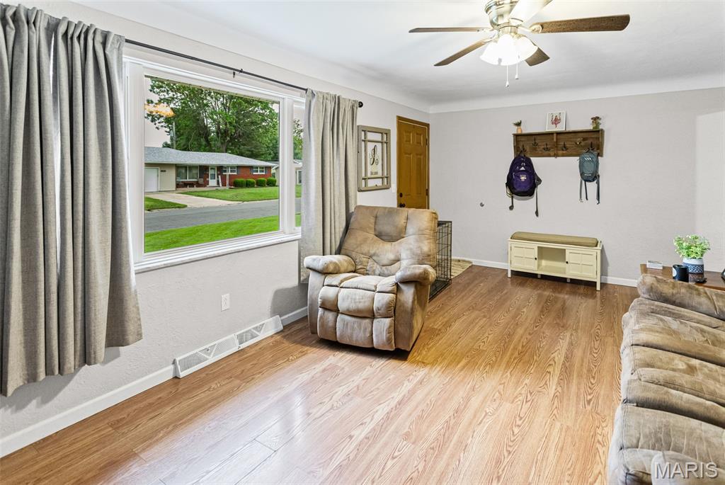 416 Sanders Street Bethalto, IL 62010 - Photo 7 of 49