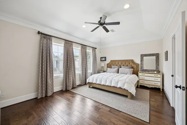 $399,000 | 11116 Sherwood Oak Lane, Houston, TX 77043