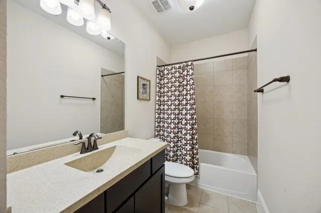 $399,000 | 11116 Sherwood Oak Lane, Houston, TX 77043