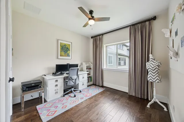 $399,000 | 11116 Sherwood Oak Lane, Houston, TX 77043