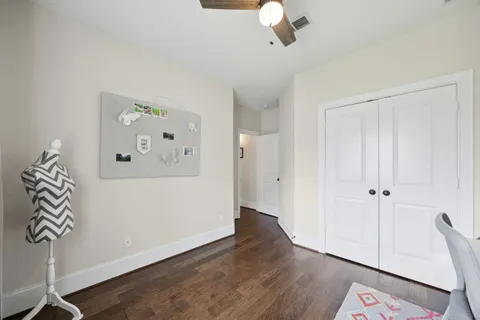 $399,000 | 11116 Sherwood Oak Lane, Houston, TX 77043