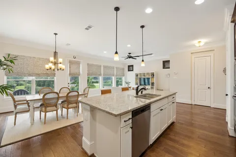 $399,000 | 11116 Sherwood Oak Lane, Houston, TX 77043