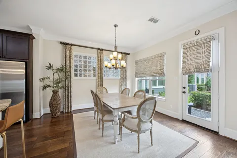 $399,000 | 11116 Sherwood Oak Lane, Houston, TX 77043