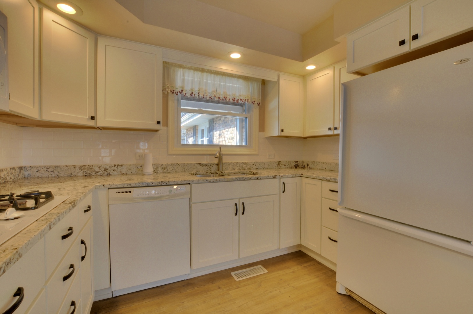 10460 Oak Ridge Road Marengo, IL 60152 - Photo 7 of 48