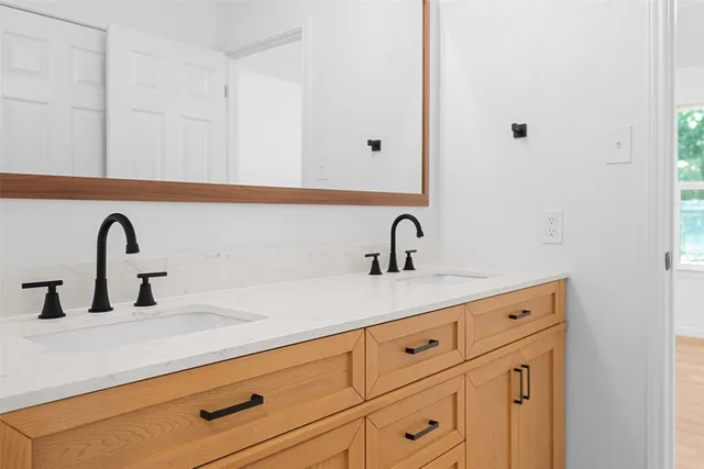 $2,000 | 16307 Essex Cove, Pflugerville, TX 78660