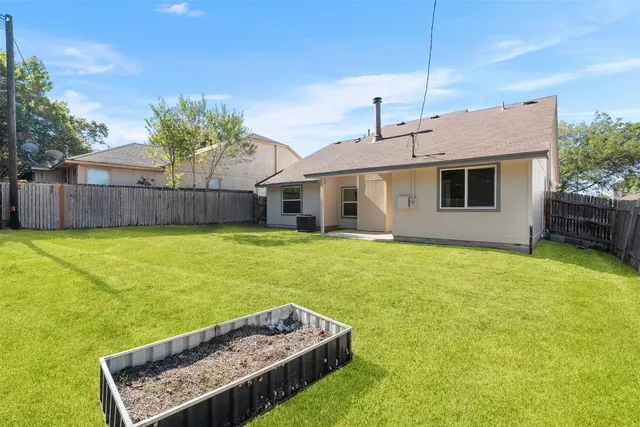 $2,000 | 16307 Essex Cove, Pflugerville, TX 78660