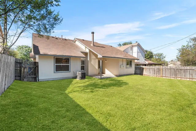 $2,000 | 16307 Essex Cove, Pflugerville, TX 78660