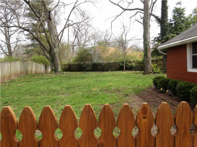242 Cherokee Road Nashville, TN 37205 - Photo 2 of 3
