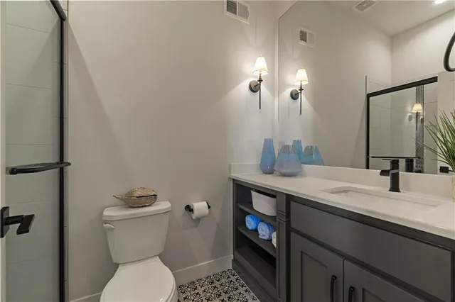 $1,200,000 | 1317 Granton Lane, Raymore, MO 64083