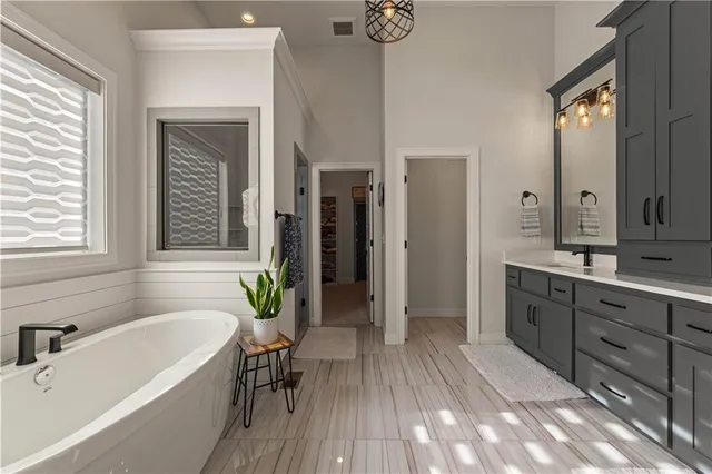 $1,200,000 | 1317 Granton Lane, Raymore, MO 64083