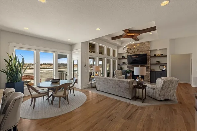 $1,200,000 | 1317 Granton Lane, Raymore, MO 64083