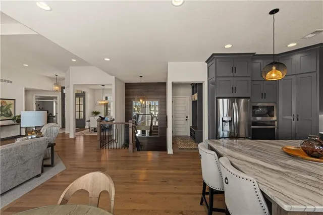 $1,200,000 | 1317 Granton Lane, Raymore, MO 64083