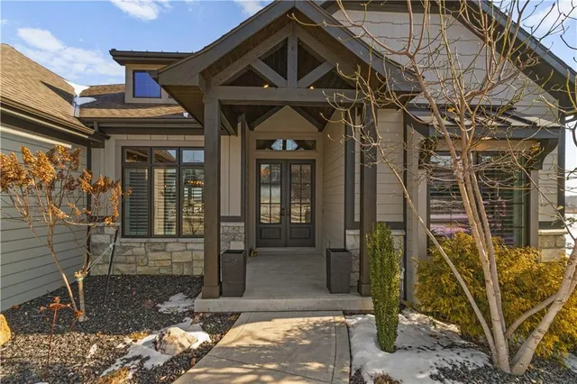 $1,200,000 | 1317 Granton Lane, Raymore, MO 64083