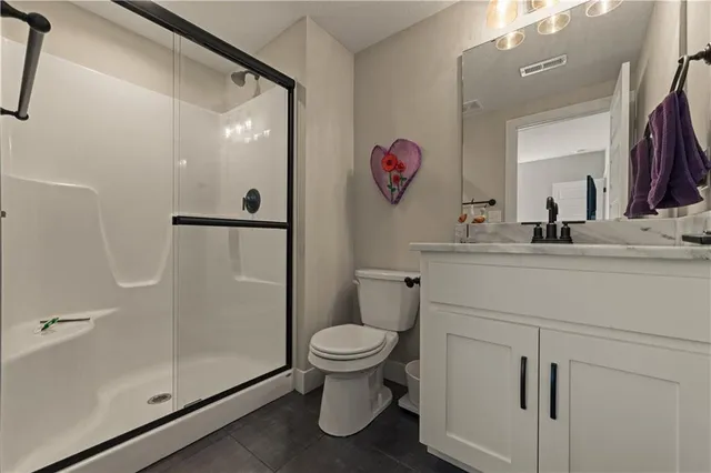 $1,200,000 | 1317 Granton Lane, Raymore, MO 64083