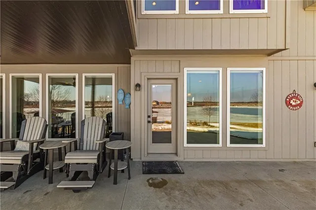 $1,200,000 | 1317 Granton Lane, Raymore, MO 64083