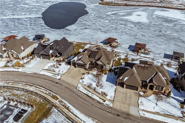 $1,200,000 | 1317 Granton Lane, Raymore, MO 64083